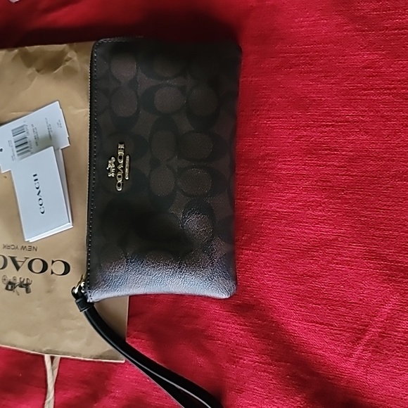Coach Wristlet~Brown~New - Picture 2 of 6